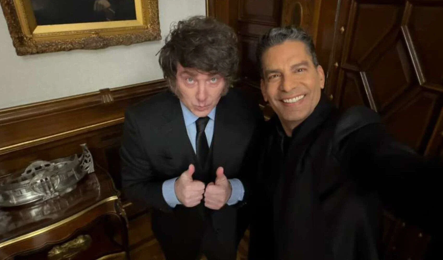 Javier Milei y Ismael Cala.