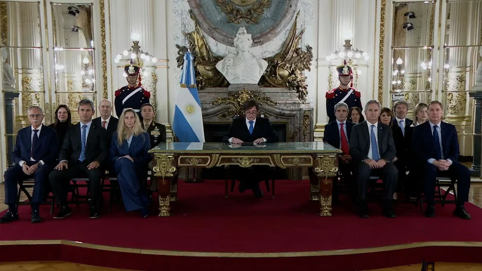 El presidente, Javier Milei y su gabinete.