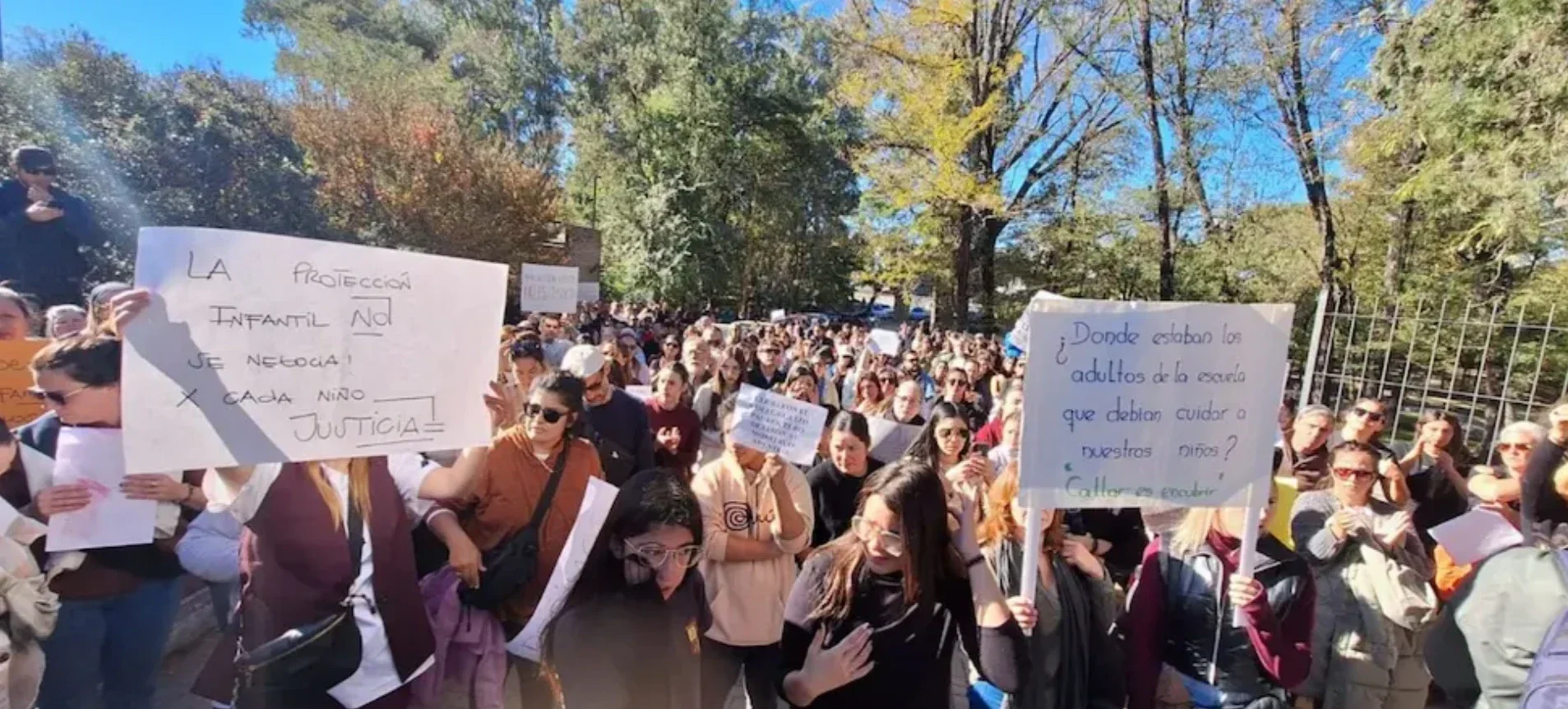 Villa Carlos Paz: El Arzobispado avaló apartar al cura acusado presuntos abusos en un jardín