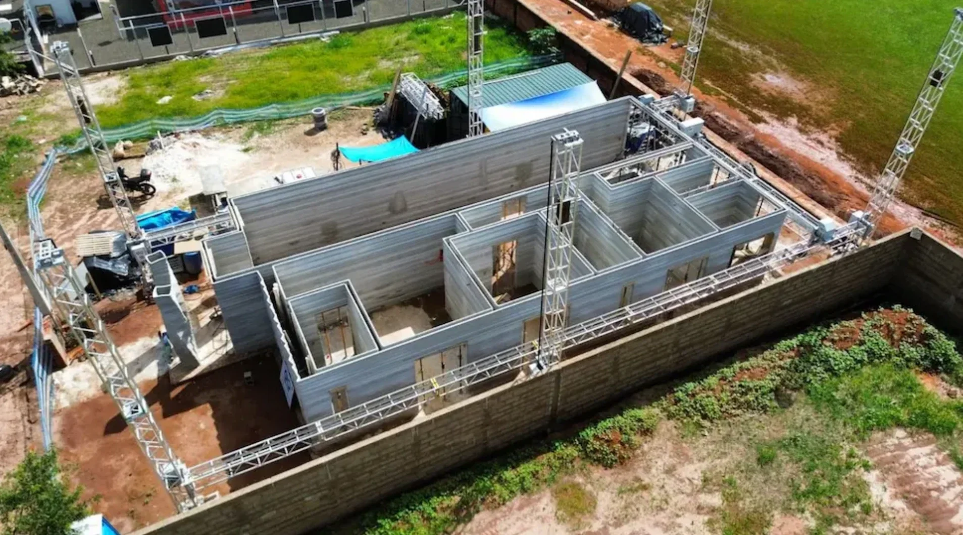 La firma cordobesa Tecnus selló un acuerdo para producir impresoras 3D capaces de construir viviendas sin precedentes en la Argentina.