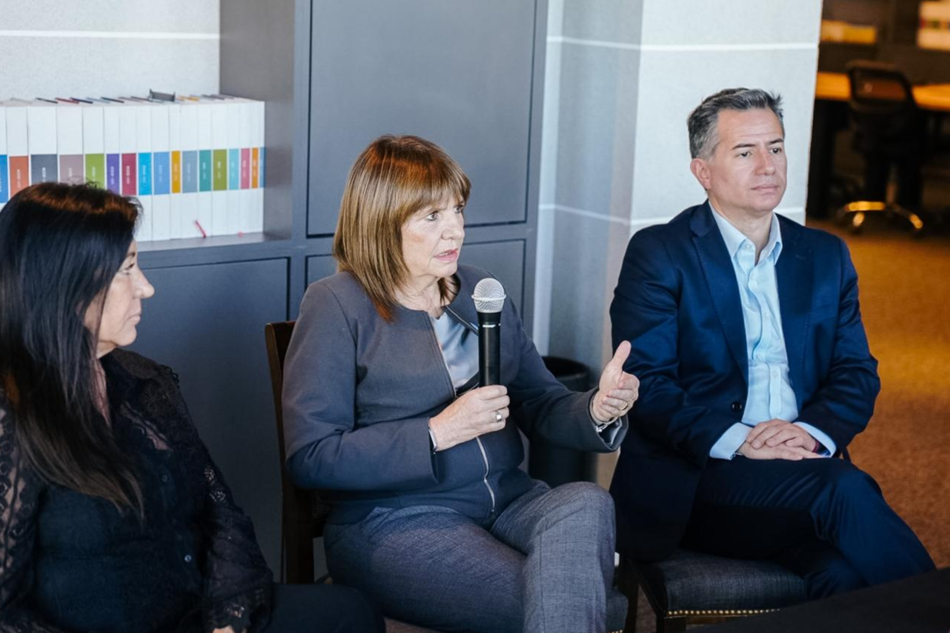 La Senadora Patricia Bullrich fue recibida por los diputados nacionales Gabriel Bornoroni y Laura Rodriguez Machado en su visita a Córdoba.