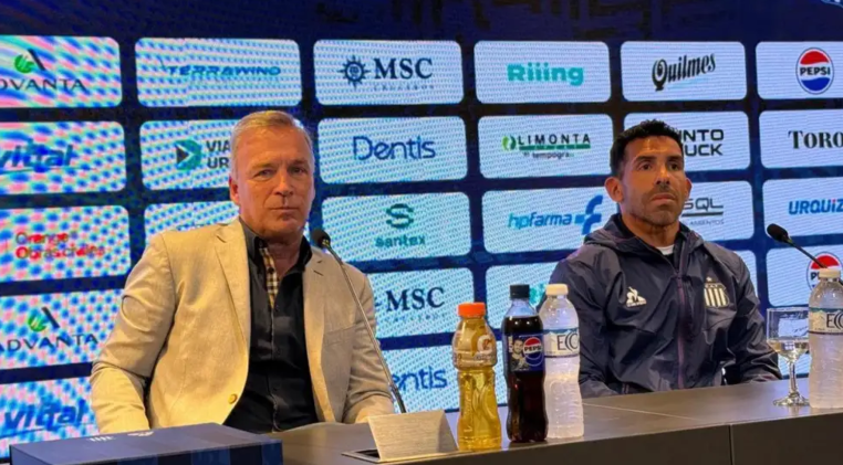 Andrés Fassi junto a Carlos Tevez 