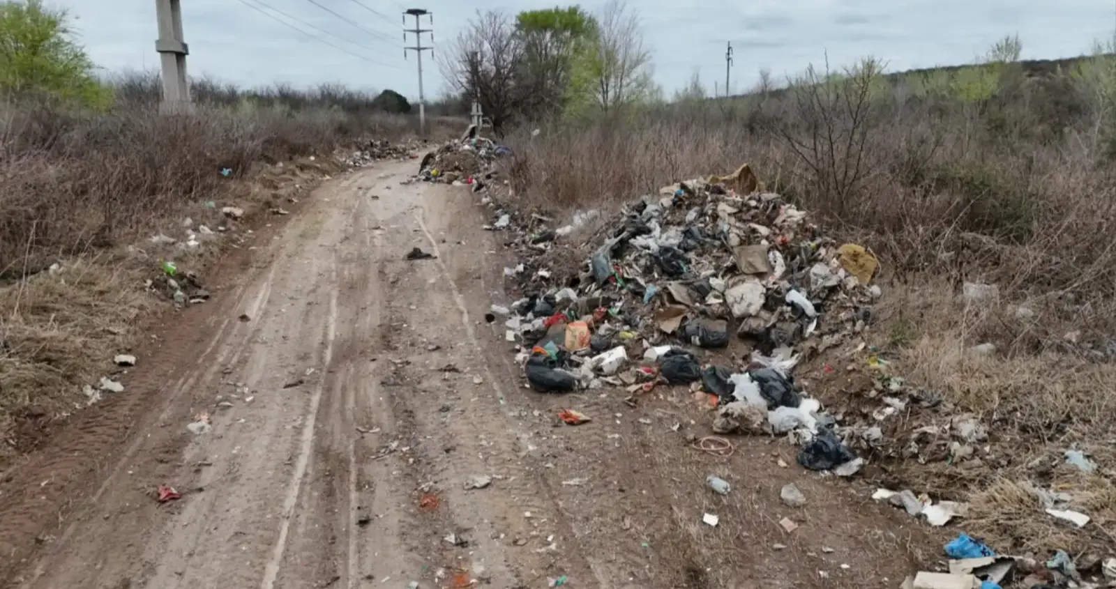 Lo llamativo del caso es que la Ruta Provincial E-64 es, justamente, una traza que depende de la Provincia de Córdoba