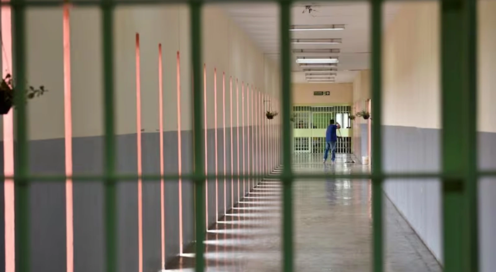 Córdoba amplía el sistema para bloquear celulares detectados dentro de las cárceles