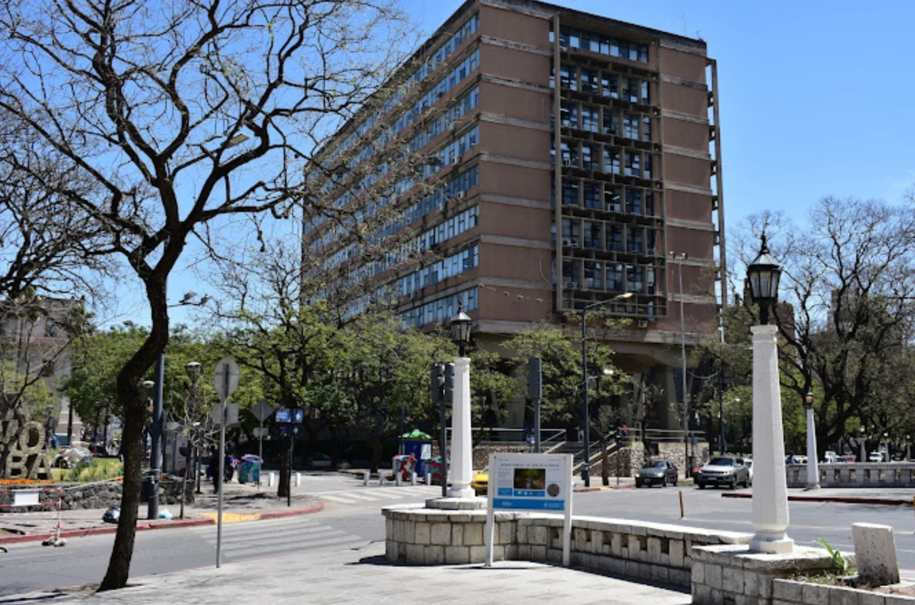 Javier Pretto reconoció que el ingreso a la planta municipal en la ciudad de Córdoba depende de recomendaciones políticas y no de la idoneidad del aspirante.