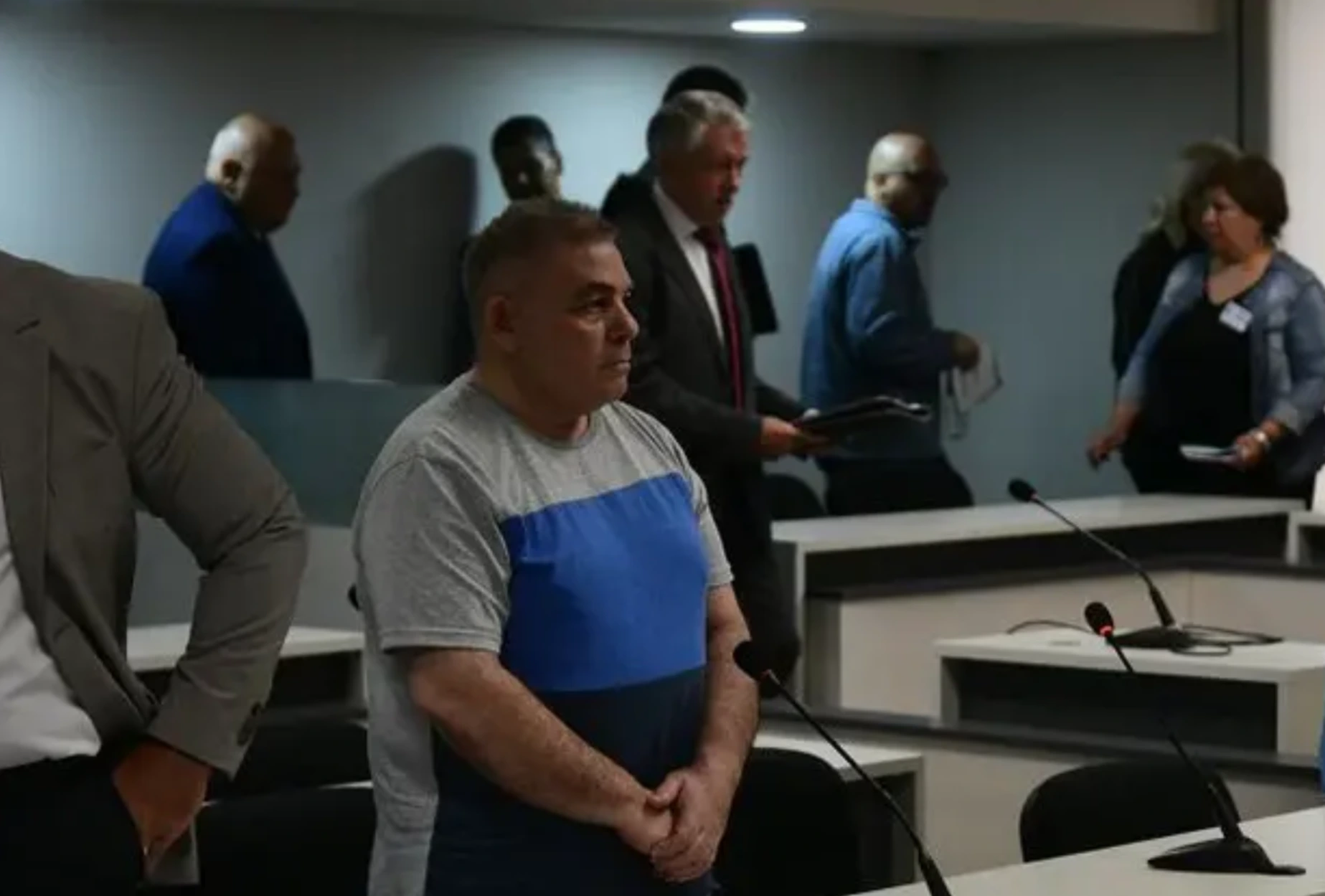 El tribunal acreditó que el acusado abusó de 27 víctimas y cometió estafas reiteradas mediante un sistema de control coercitivo.