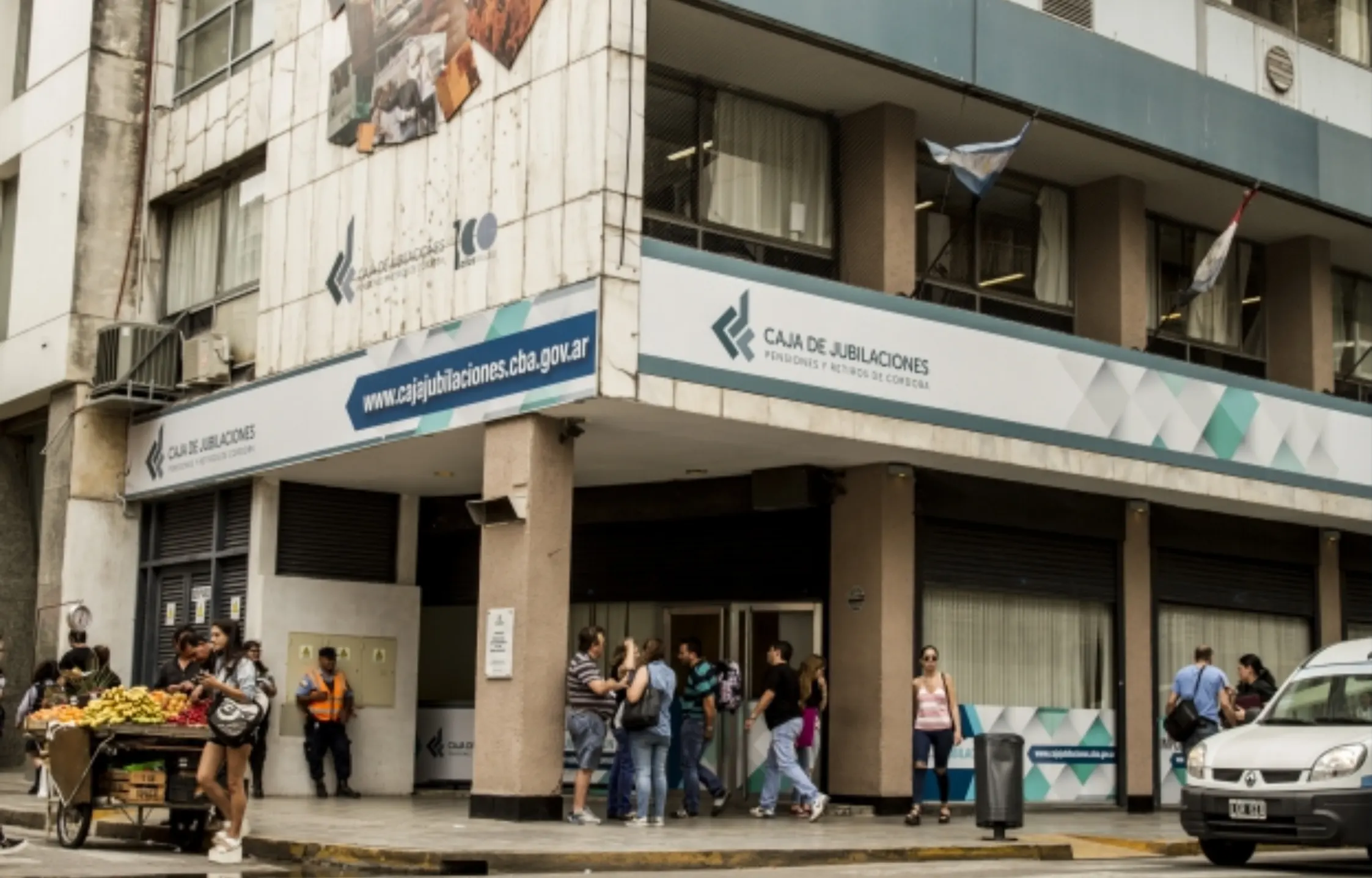 La reforma previsional impulsada por el gobierno provincial ya genera un ahorro efectivo de $12.000 millones mensuales para la Caja de Jubilaciones de Córdoba.