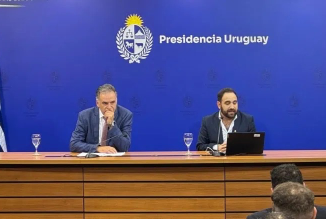 “The street is not an option”: ten years later, the Broad Front discovers what it built