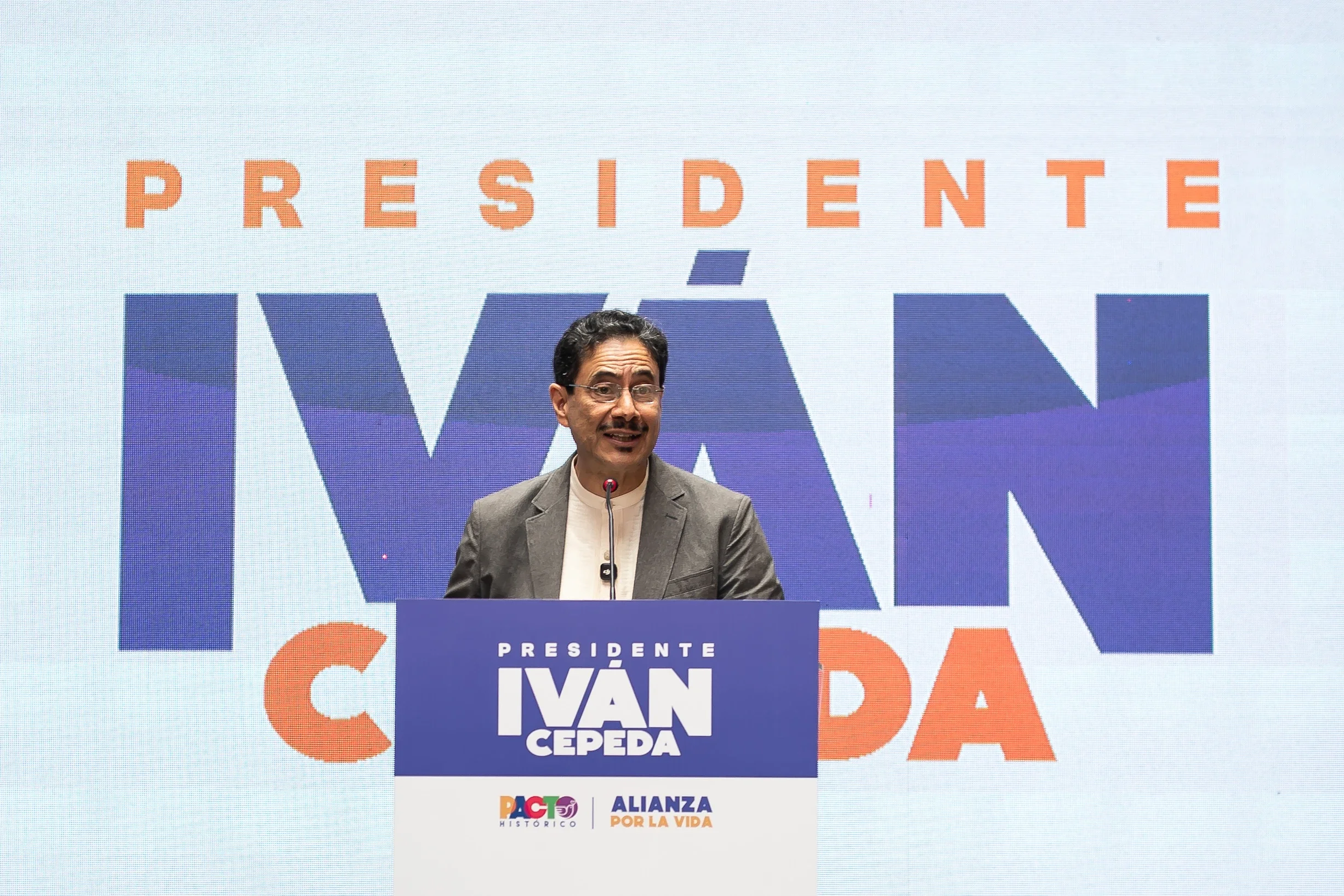 Ivan Cepeda.