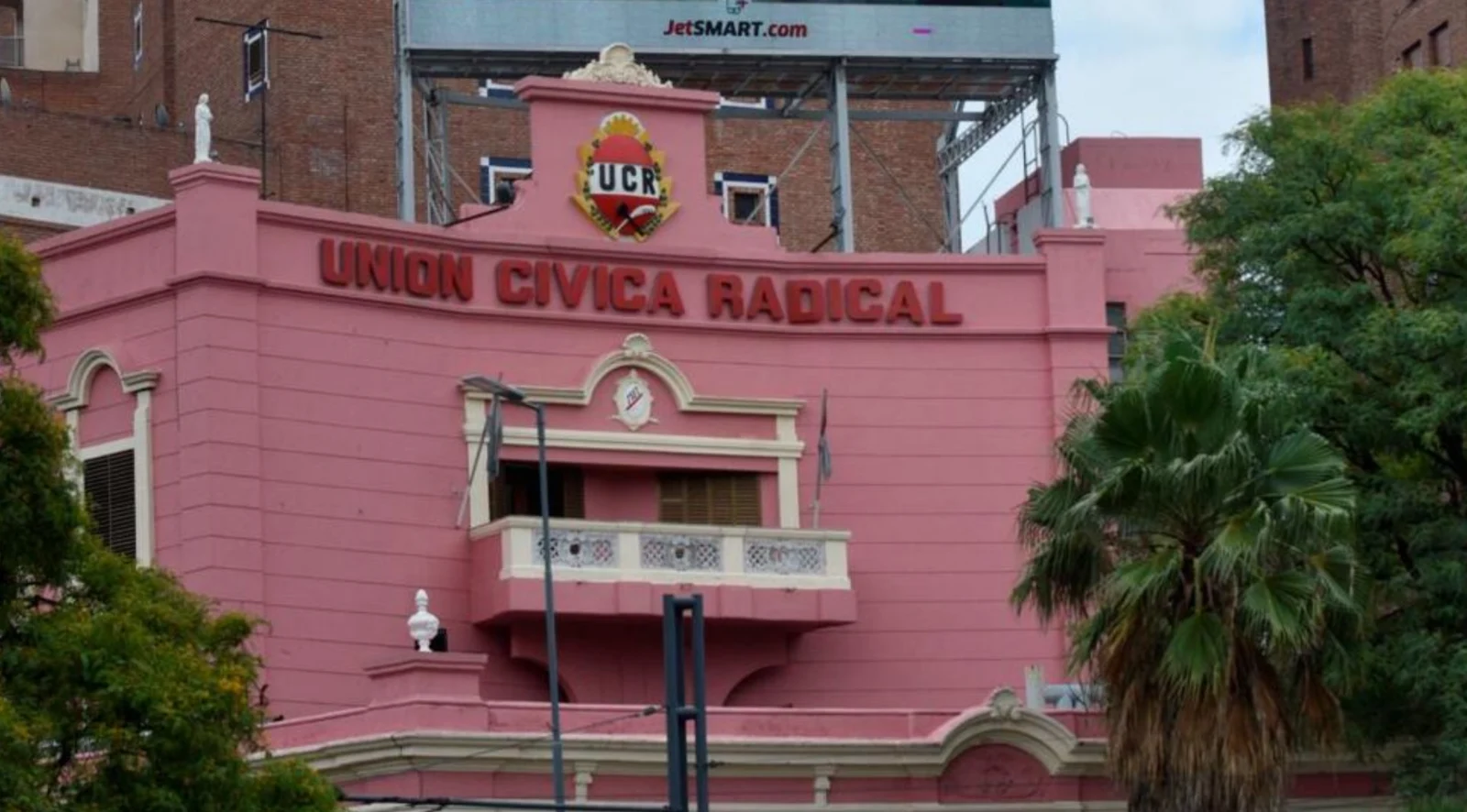 La interna de la UCR de Córdoba escaló a la Justicia luego de que la Junta Electoral Partidaria (JEP) proclamara a Generación X como lista única para las autoridades