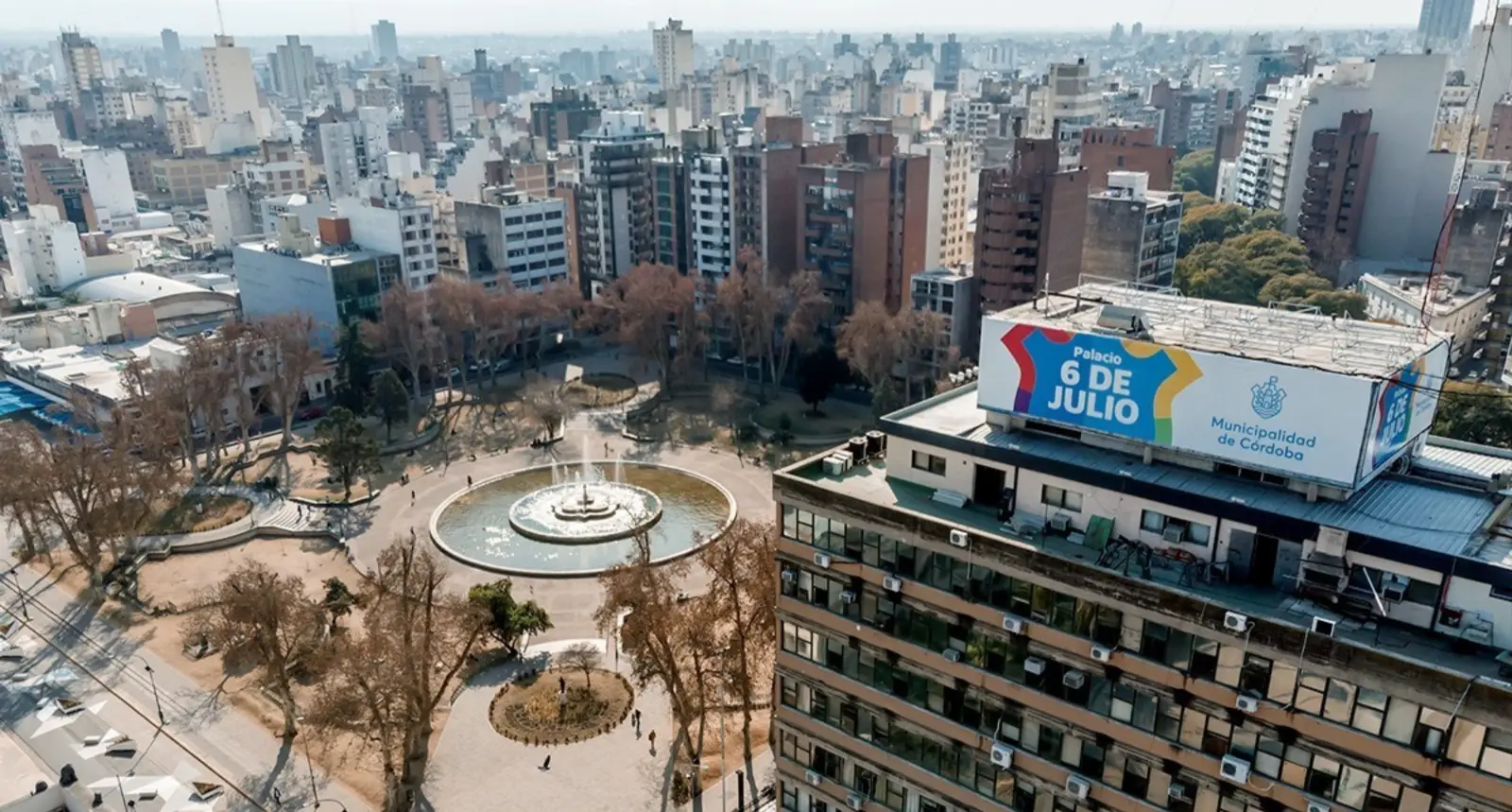 El primer vencimiento de capital será en agosto de 2028, ya fuera del actual mandato de Passerini.