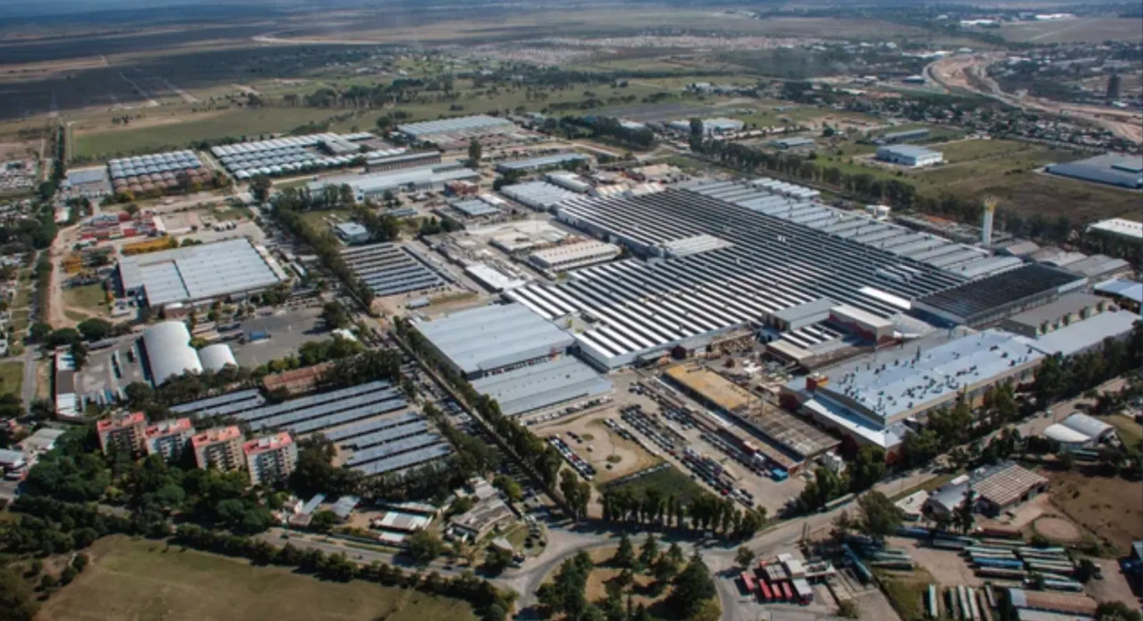 Renault Argentina lanzó la producción de la Niagara, su nueva pickup compacta, en la fábrica de Santa Isabel