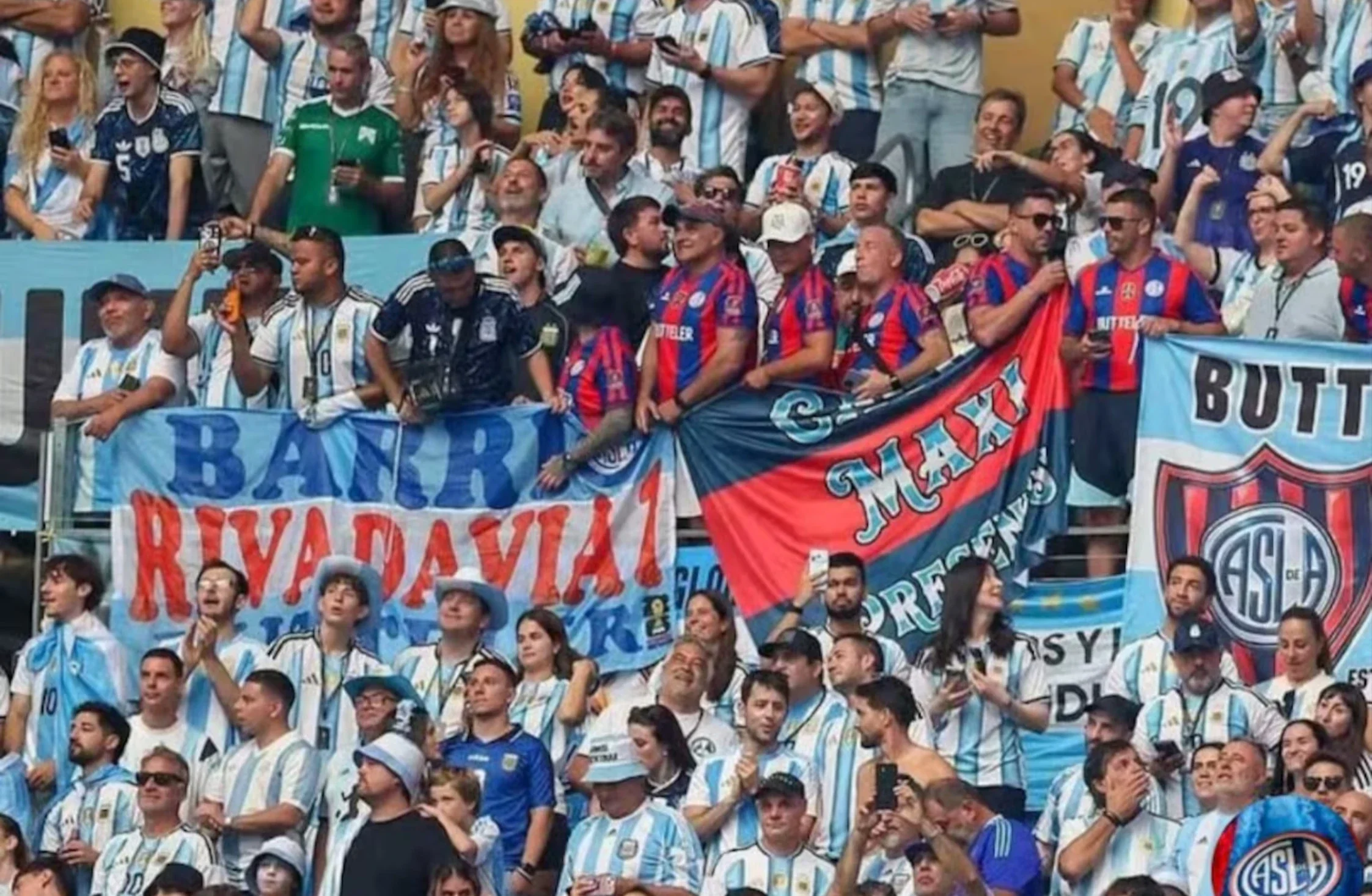 El núcleo duro de San Lorenzo, conocido como La Butteler, se consolidó como el grupo con mayor cantidad de personas en el torneo.