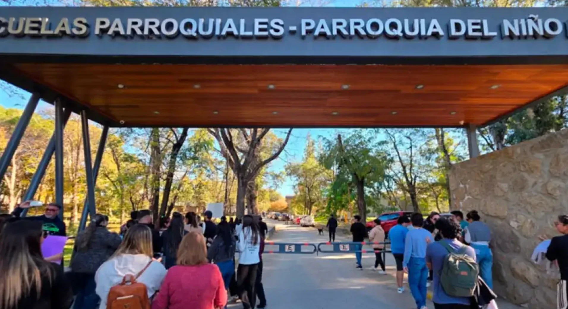 El cardenal Ángel Rossi ratificó de manera oficial el apartamiento temporario del sacerdote Alejandro Nicola de sus funciones en el establecimiento parroquial de Villa Carlos Paz