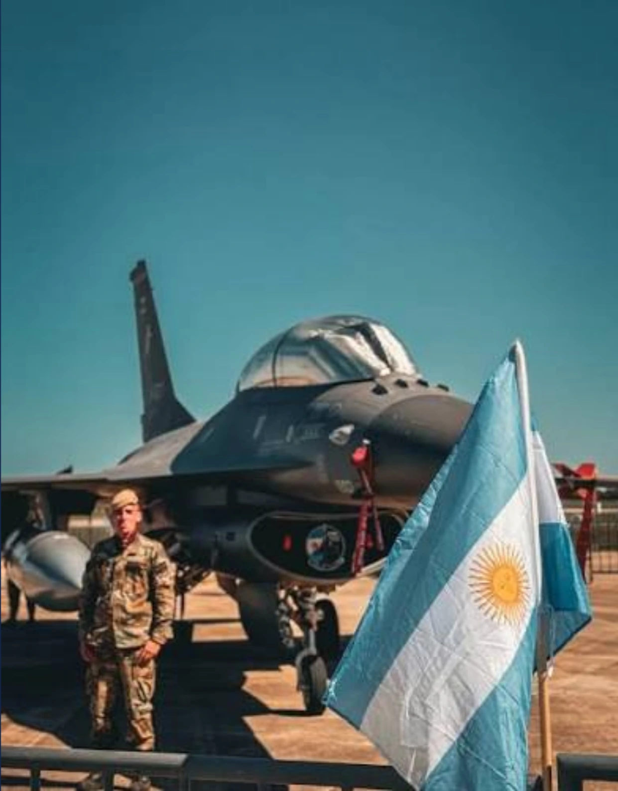 La incorporación de estos F-16 permite pasar de una Fuerza Aérea estructurada en la década de 1970 a una acorde con las exigencias del siglo XXI.