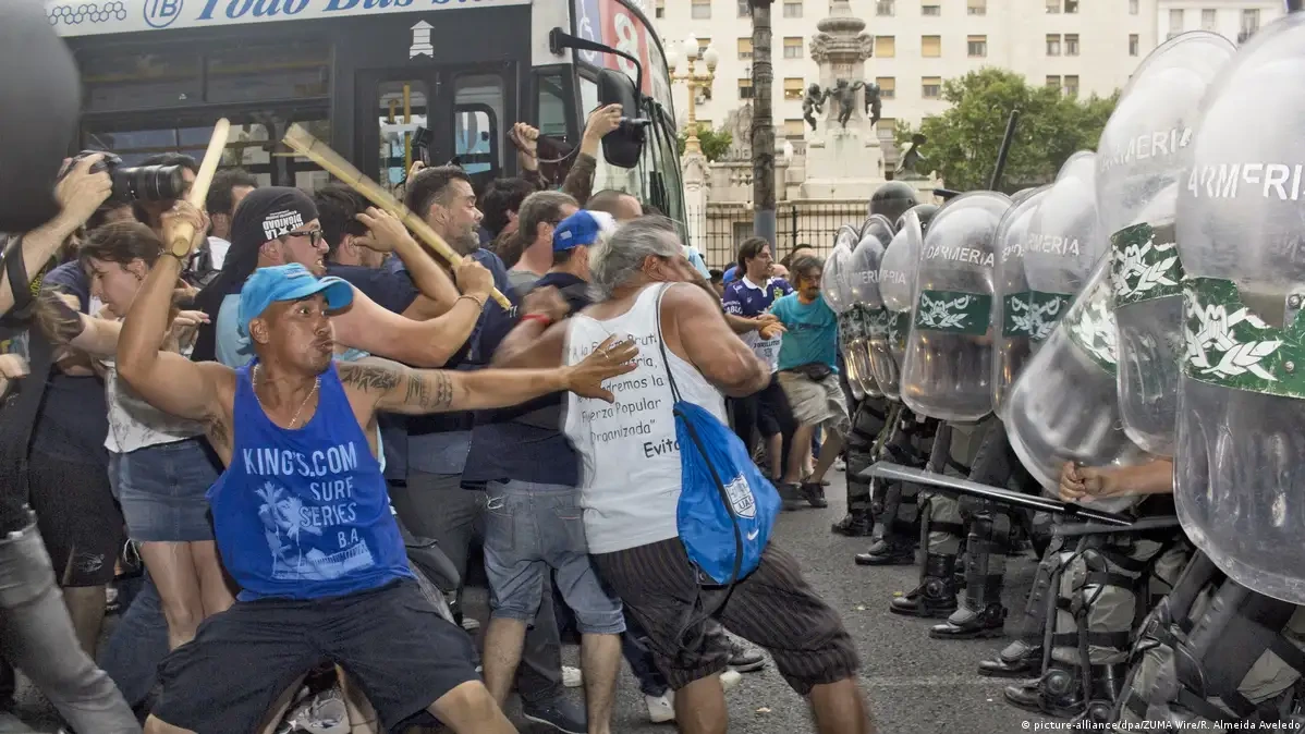 Terroristas de izquierda.
