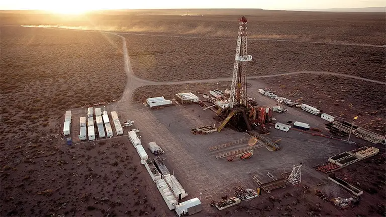 Extraction plant in Vaca Muerta.