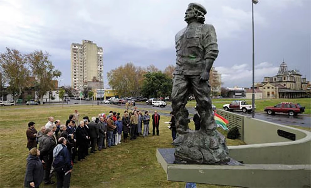 Estatua del Che Guevara en Rosario.