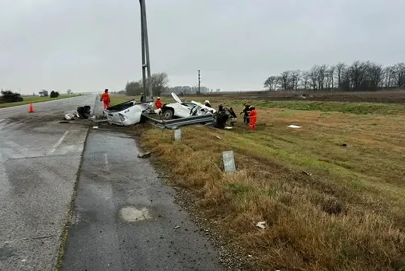 Tres muertos tras un violento vuelco en la autopista a Córdoba-Rosario