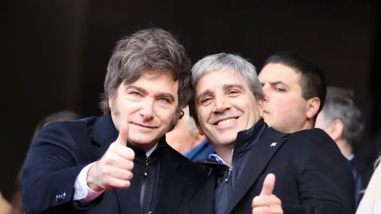 El presidente, Javier Milei y el ministro, Luis Caputo