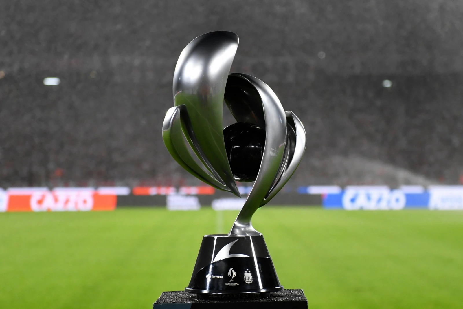 La Supercopa Argentina 2026 entre Estudiantes e Independiente Rivadavia ya tiene fecha: cuándo se juega