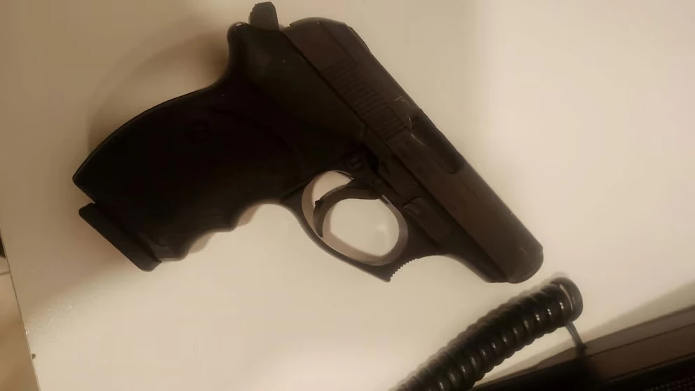 El arma utilizada en el acto