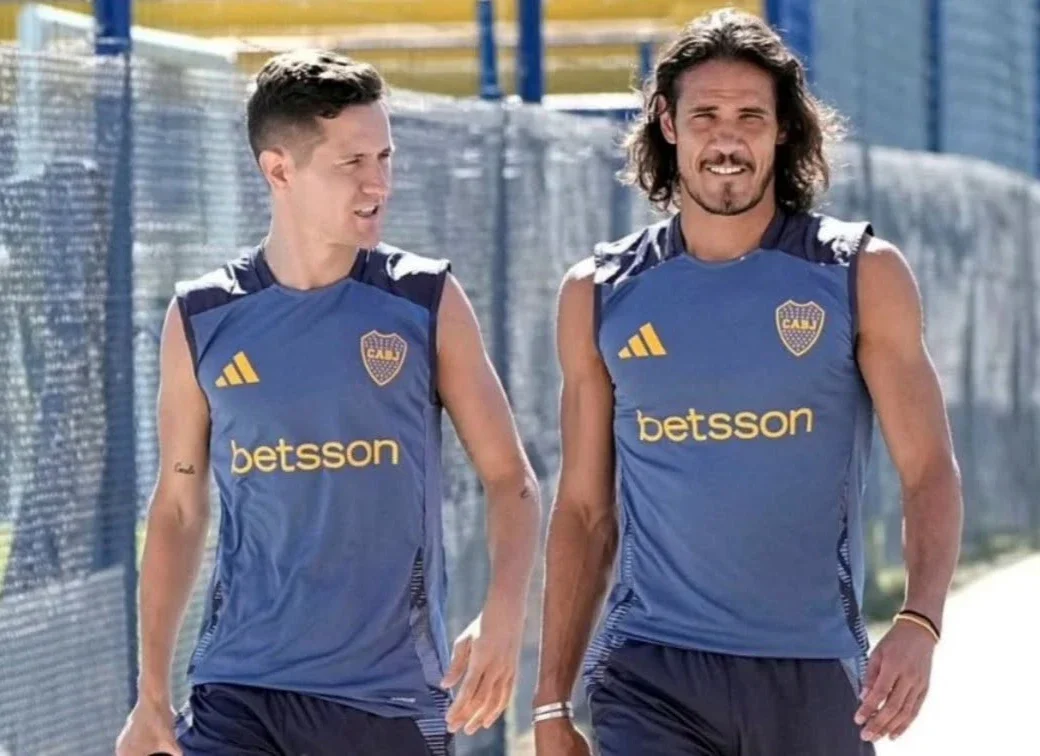 Ander Herrera and Edison Cavani signed contracts with Boca