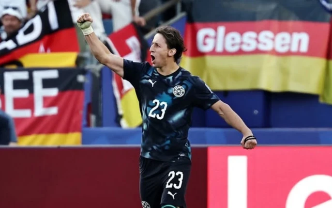 Galarza Fonda tuvo un gran Mundial con Paraguay