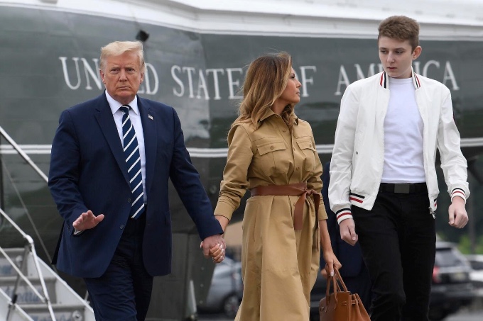 Barron y Melania fueron espiados por el régimen de Biden. 