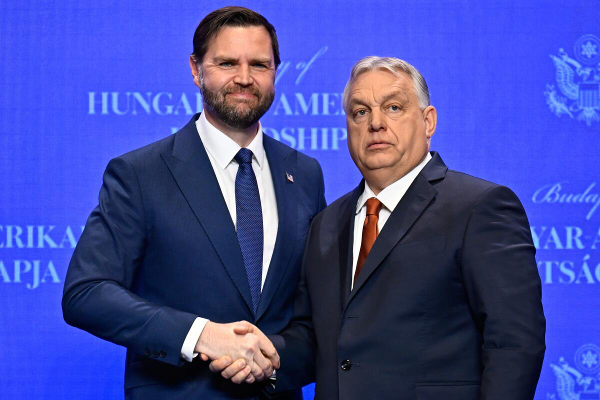 Elections in Hungary: JD Vance denounced EU 'shameful interference' against Viktor Orbán in Budapest