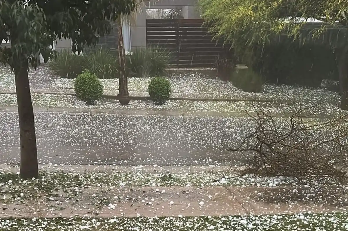 Tormenta: la caída de granizo produjo graves destrozos en Córdoba