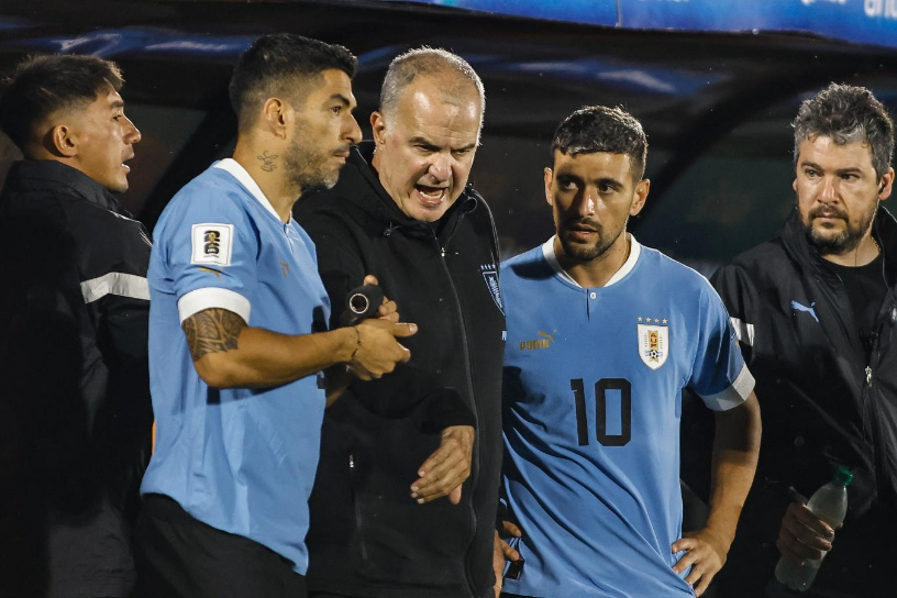 Bielsa excluyó a Suárez de la pre lista del Mundial