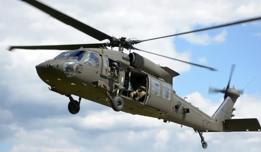 Helicóptero Black Hawk.