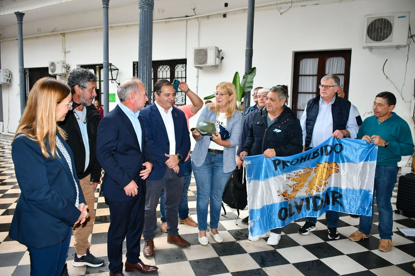 La llegada de los veteranos.