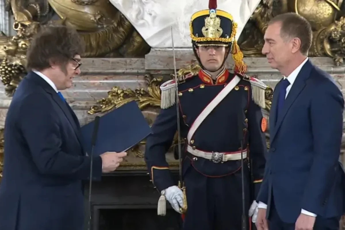 Javier Milei toma juramento a Diego Santilli, el nuevo Jefe de Gabinete