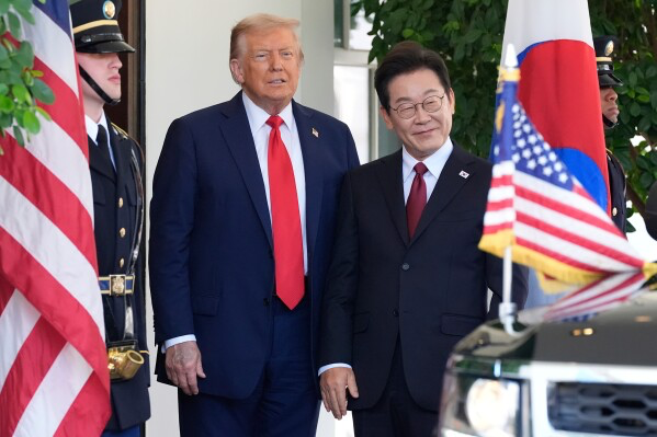 Trump instó a Seúl a unirse al 'Proyecto Libertad' tras el salvaje ataque iraní contra un buque surcoreano