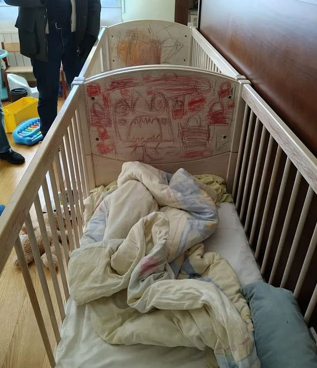 Drawings on children's beds