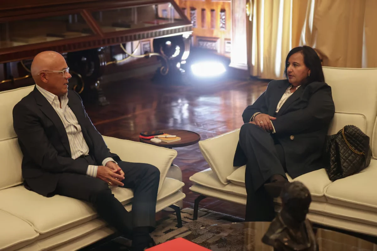 Dinorah reunited with Jorge Rodriguez
