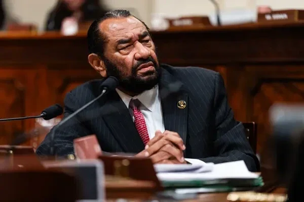 Despite the defeat, the lunatic Al Green still maintains a small electoral base among the most anti-Trump Democratic audience.