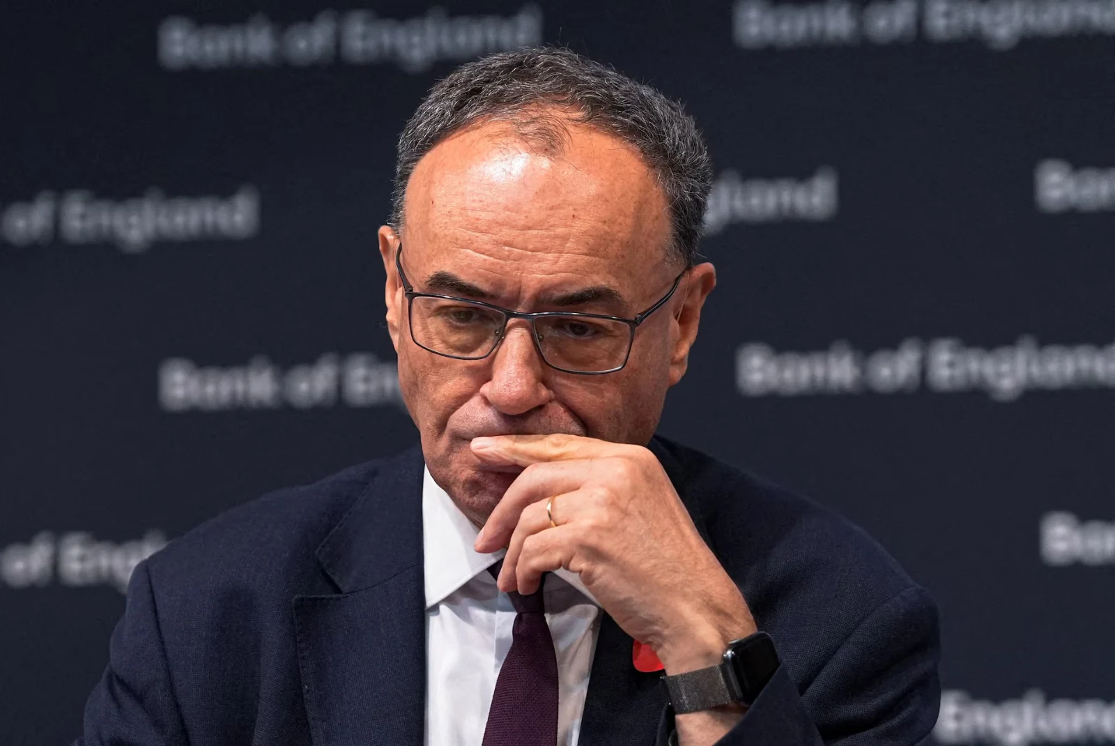 El gobernador del Banco de Inglaterra reconoció la dura situación que atraviesa el país