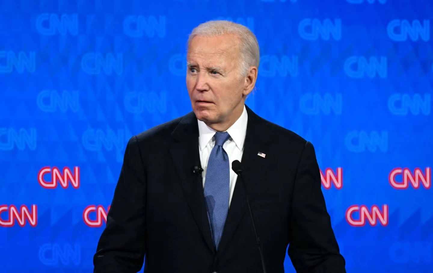 El demócrata Biden impulsó el programa CNHV para facilitar el ingreso al país de inmigrantes provenientes de Cuba, Haití, Nicaragua y Venezuela