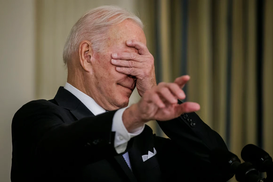 Durante un fragmento de una de las conversaciones, Biden afirmó poseer notas de un período anterior sin que nadie tuviera conocimiento de los hechos