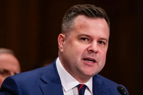 Luego del alejamiento de Tulsi Gabbard para cuidar de su esposo, la inteligencia nacional estuvo a cargo de Bill Pulte