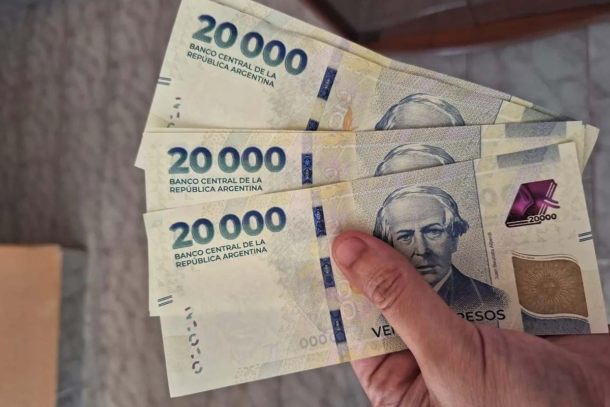 Continúa el bono de $70.000 para quienes perciben el haber mínimo