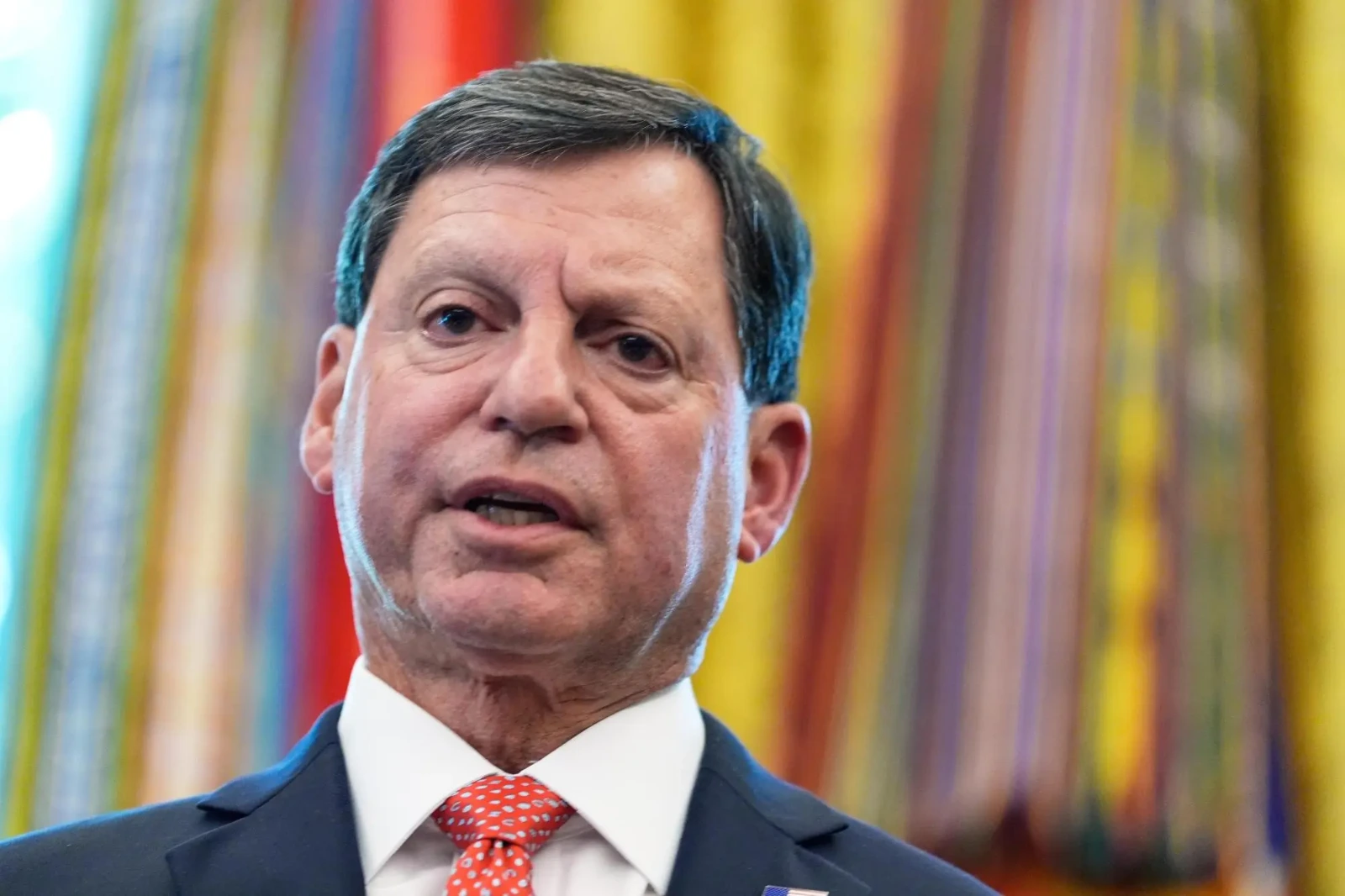 El director del servicio impositivo de los Estados Unidos destacó que las nuevas medidas del gobierno evitarán que los recursos del gobierno sean usados de forma indebida