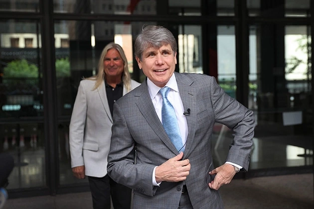 El ex-gobernador del estado de Illinois fue detenido a la mañana siguiente de una charla entre Rahm Emanuel, David Axelrod y Dick Durbin por aparentes actos de corrupción