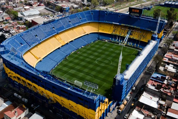Boca Juniors analiza cambiar la localía por el estado del césped de La Bombonera