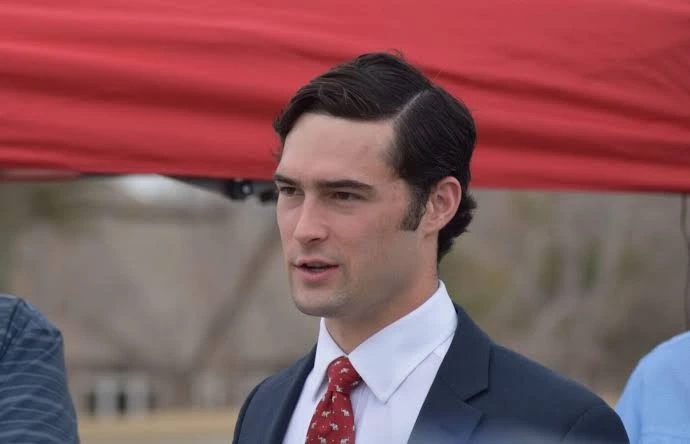 Texas Republican Congressman Brandon Gill claimed that Descano in 2024 helped an illegal immigrant accused of raping a minor