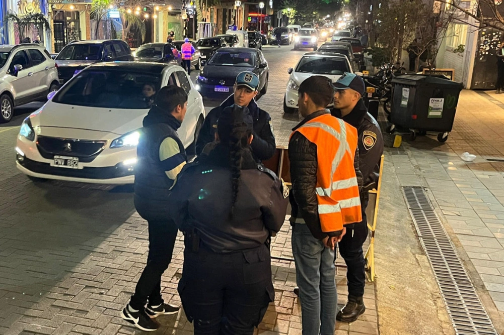 Fin de la impunidad en Córdoba: la Policía podrá detener a los cuidacoches ilegales