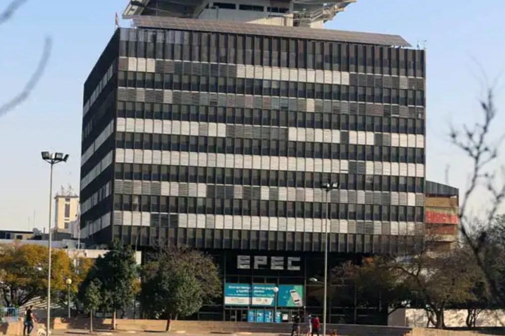 Alumbrado en Córdoba: el municipio delega a Epec el mantenimiento por $ 37.500 millones